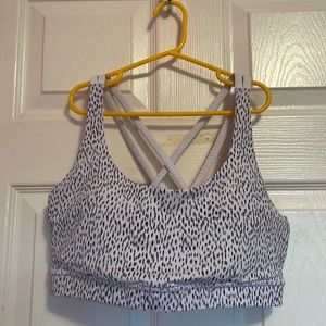 Lululemon sports bra